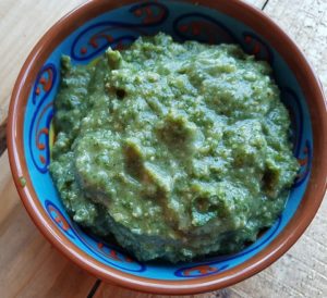 zevenbladpesto - vegan pesto – vegan – zevenblad – vegan recepten – zevenblad recepten – vegan eten – vegan food – vegan magazine – vegan tijdschrift – veganistisch recept – veganistisch eten – veganistische pesto – zevenblad salade – vegen salade van zevenblad – zevenblad stamppot – zevenblad soep – vegan soep – veganistische soep – veganistische stamppot – zevenblad in bladerdeeg