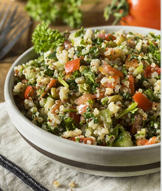 Quinoa salade met vegan kip